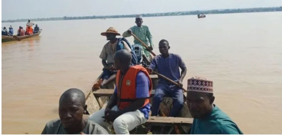 Dozens feared dead in Nigeria after boat capsizes