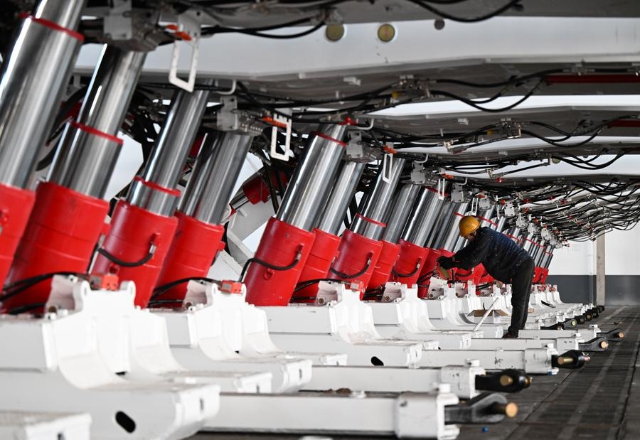 China adopts multiple measures to boost support for private companies