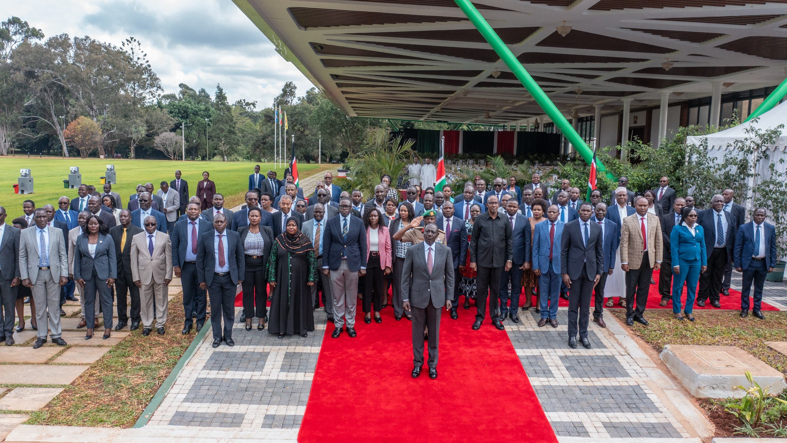 Ruto: State will end drugs shortage in hospitals
