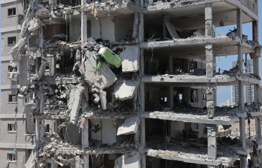 At least 10 killed in Israel, 128 in Iran after strikes