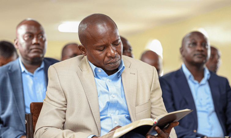 [PHOTOS] Kindiki attends church service in Narok