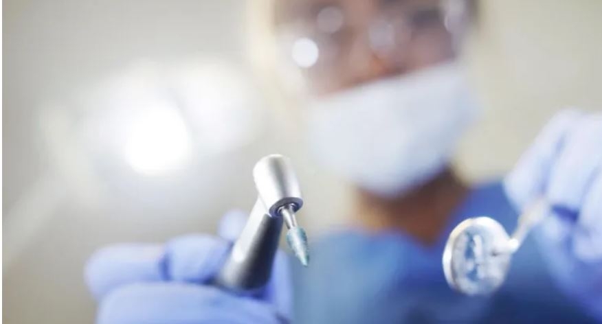 Czech fake dentist gave root canals after reading online instructions