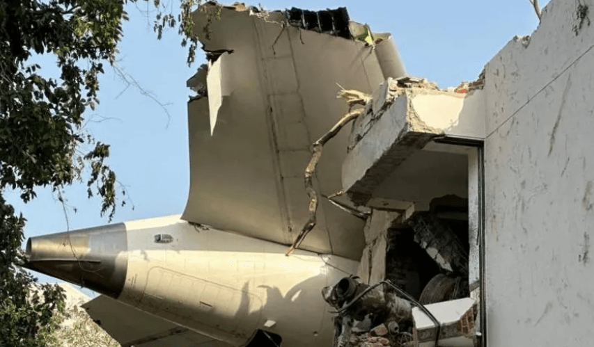 Fuel to engines cut off before Air India crash - preliminary report