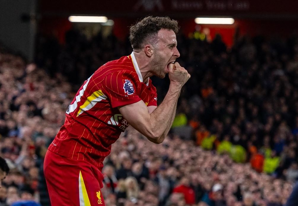 Liverpool forward Diogo Jota dies in an accident