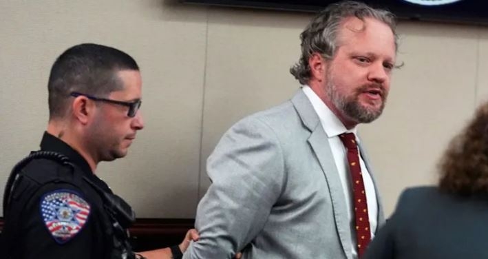 US dentist jailed after poisoning wife's protein shakes