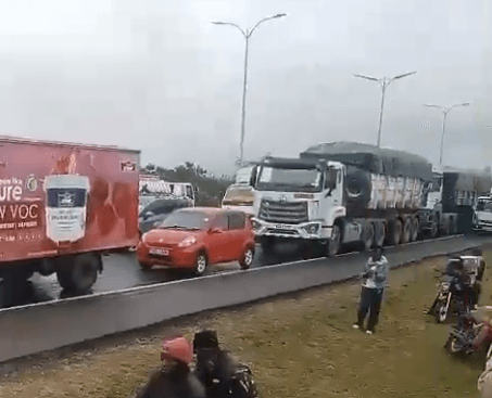 Traffic restored on Southern Bypass, overturned tanker removed