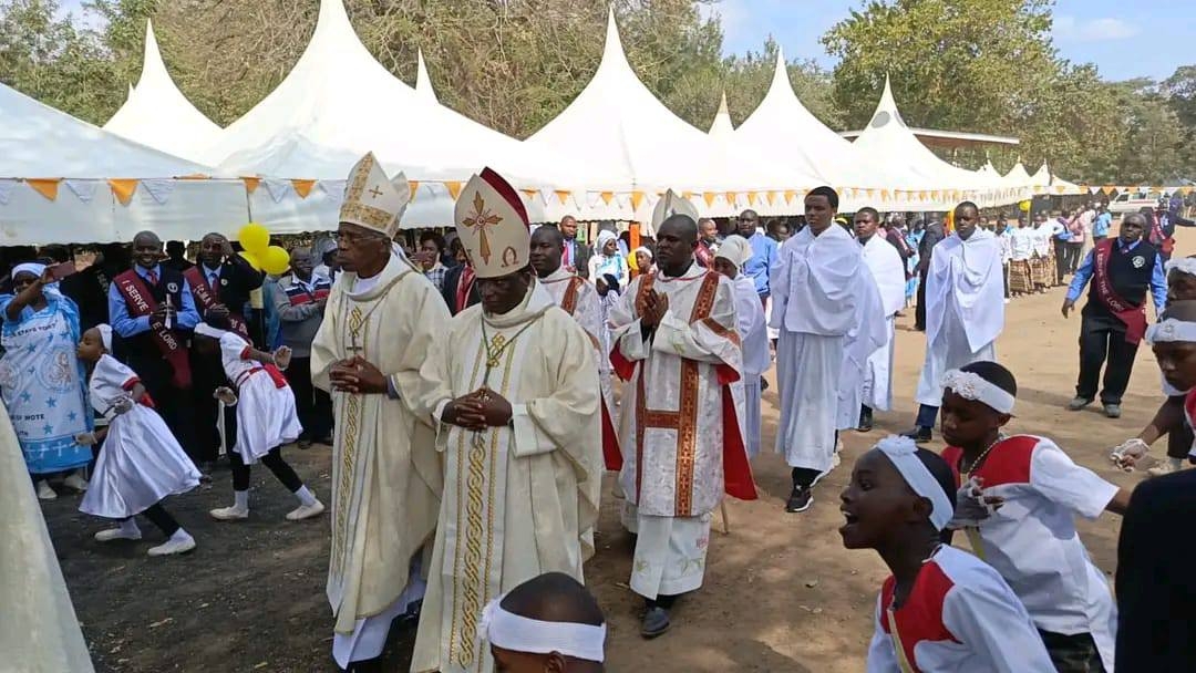 Bishop Kamomoe installed as Auxiliary Bishop of Wote Diocese