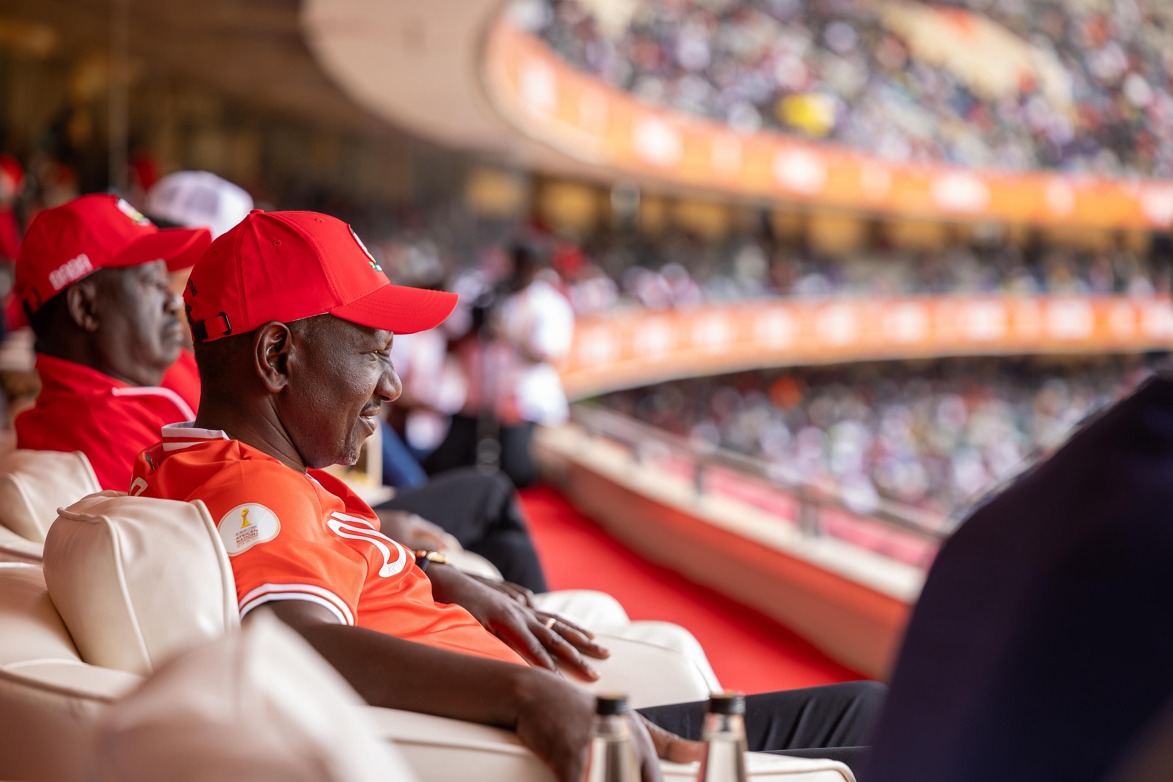 Ruto leads Kenyans at Kasarani to cheer Harambee Stars