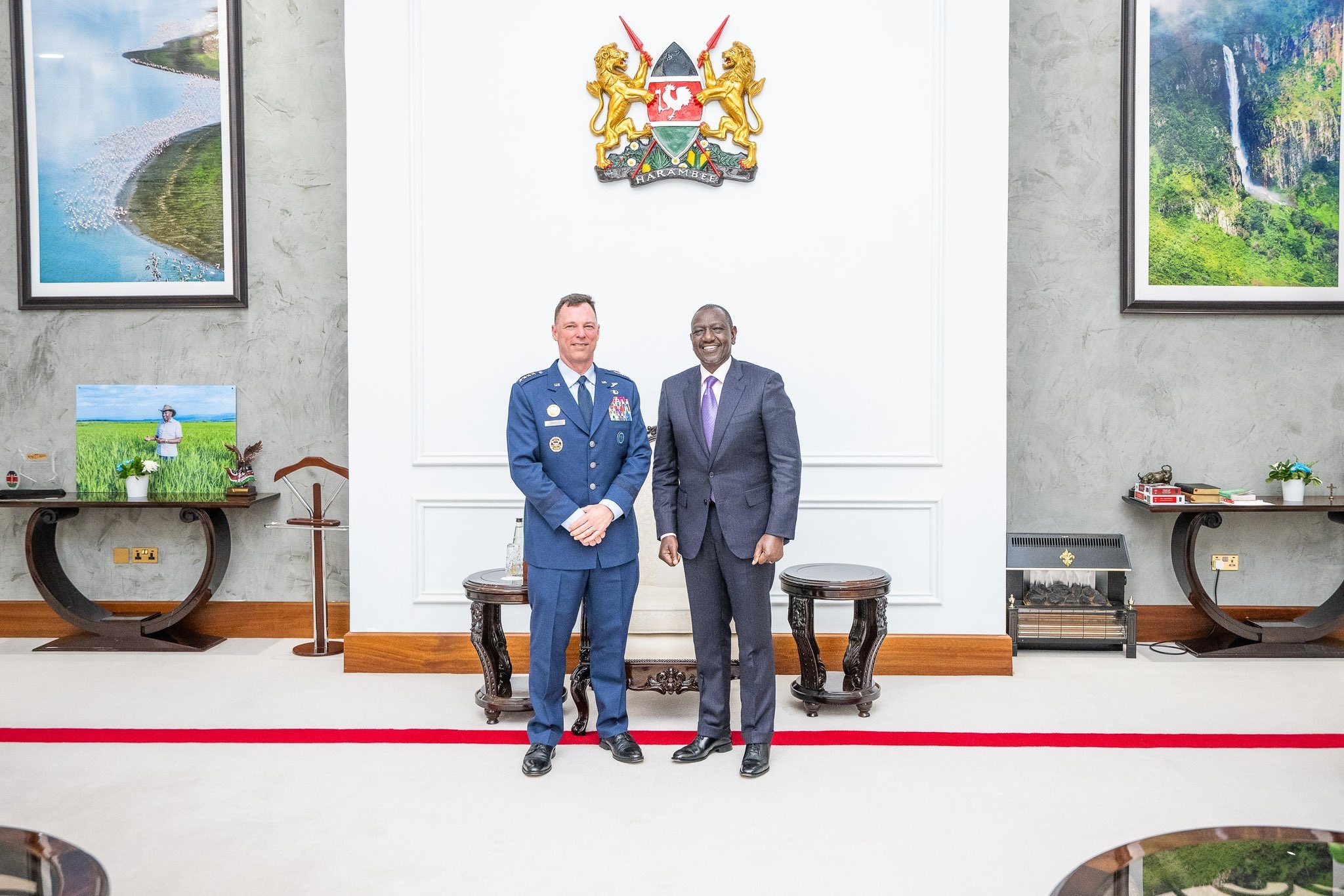 [PHOTO] Ruto, US Africa Command Chief Discuss Regional Security Cooperation
