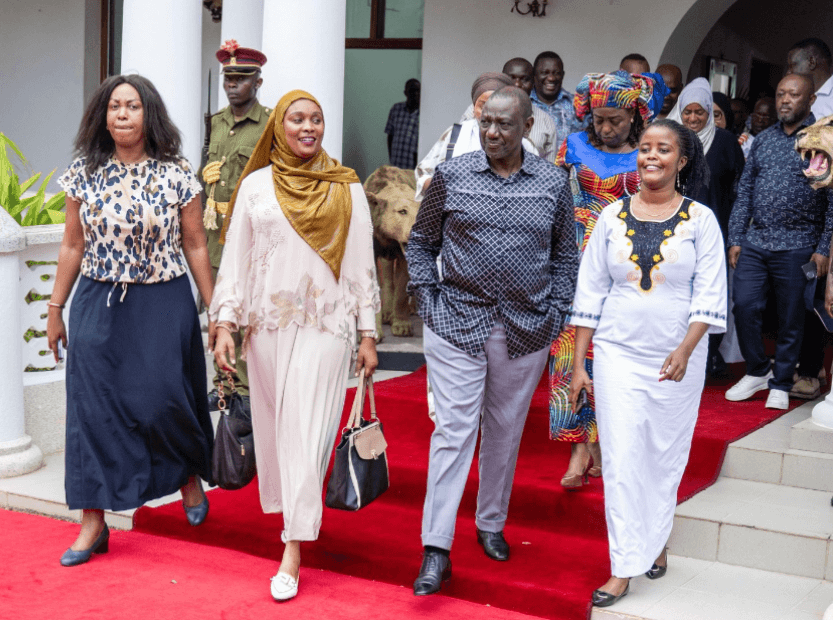 [PHOTOS] Ruto hosts Coast leaders at State House