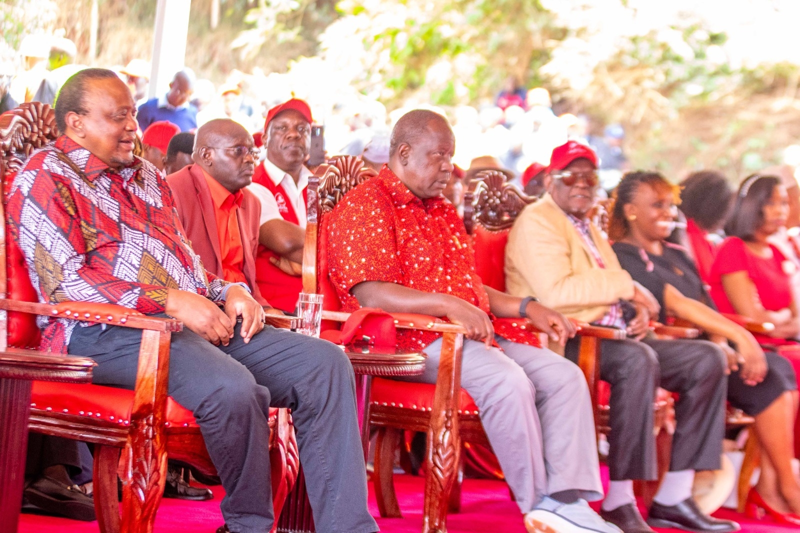 Uhuru hits out at Ruto over leadership, hustler narrative