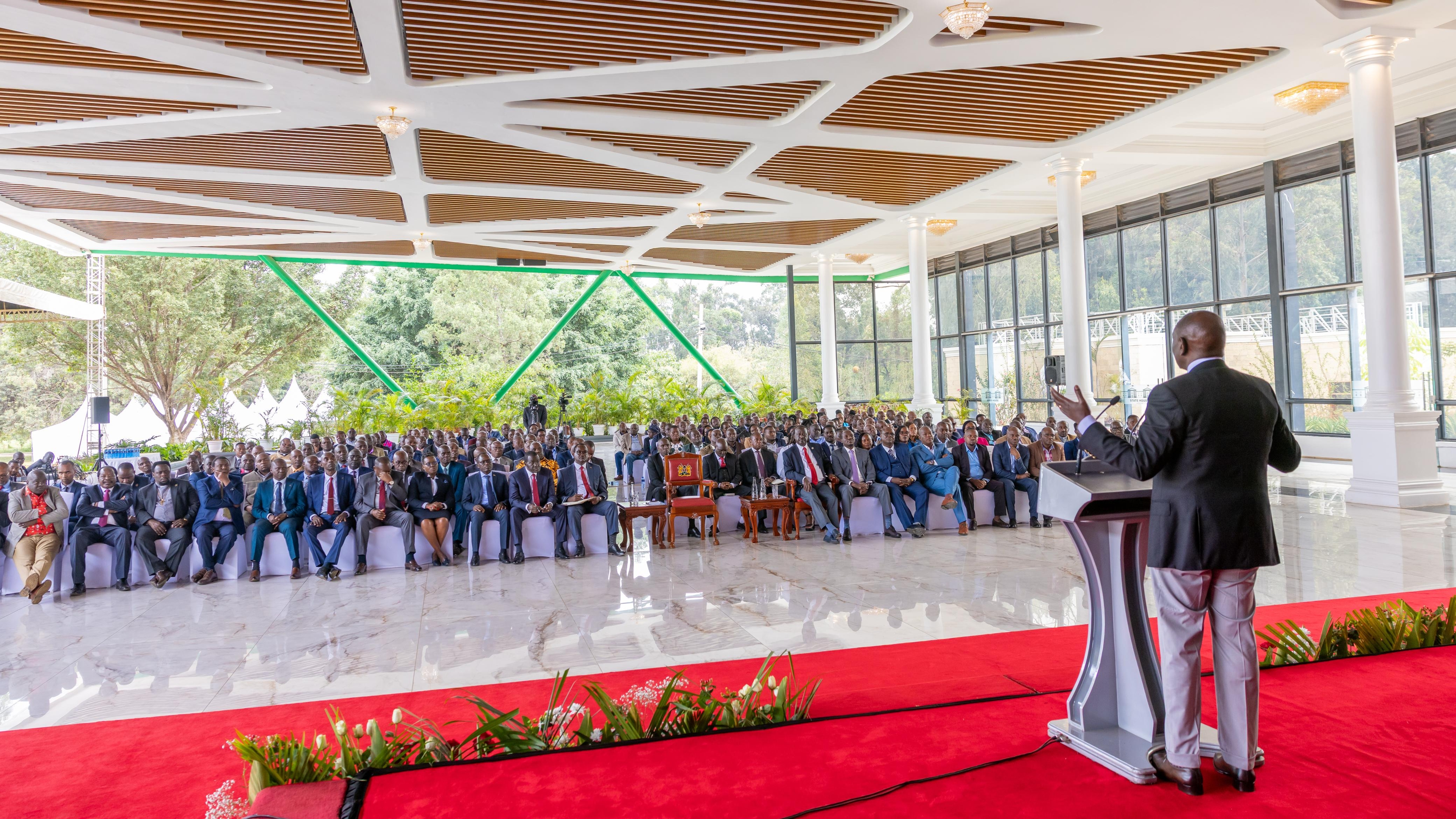 [PHOTOS] Ruto, Raila meet Gusii leaders at State House