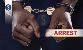 Police rescue foreigner from mob over alleged fraud
