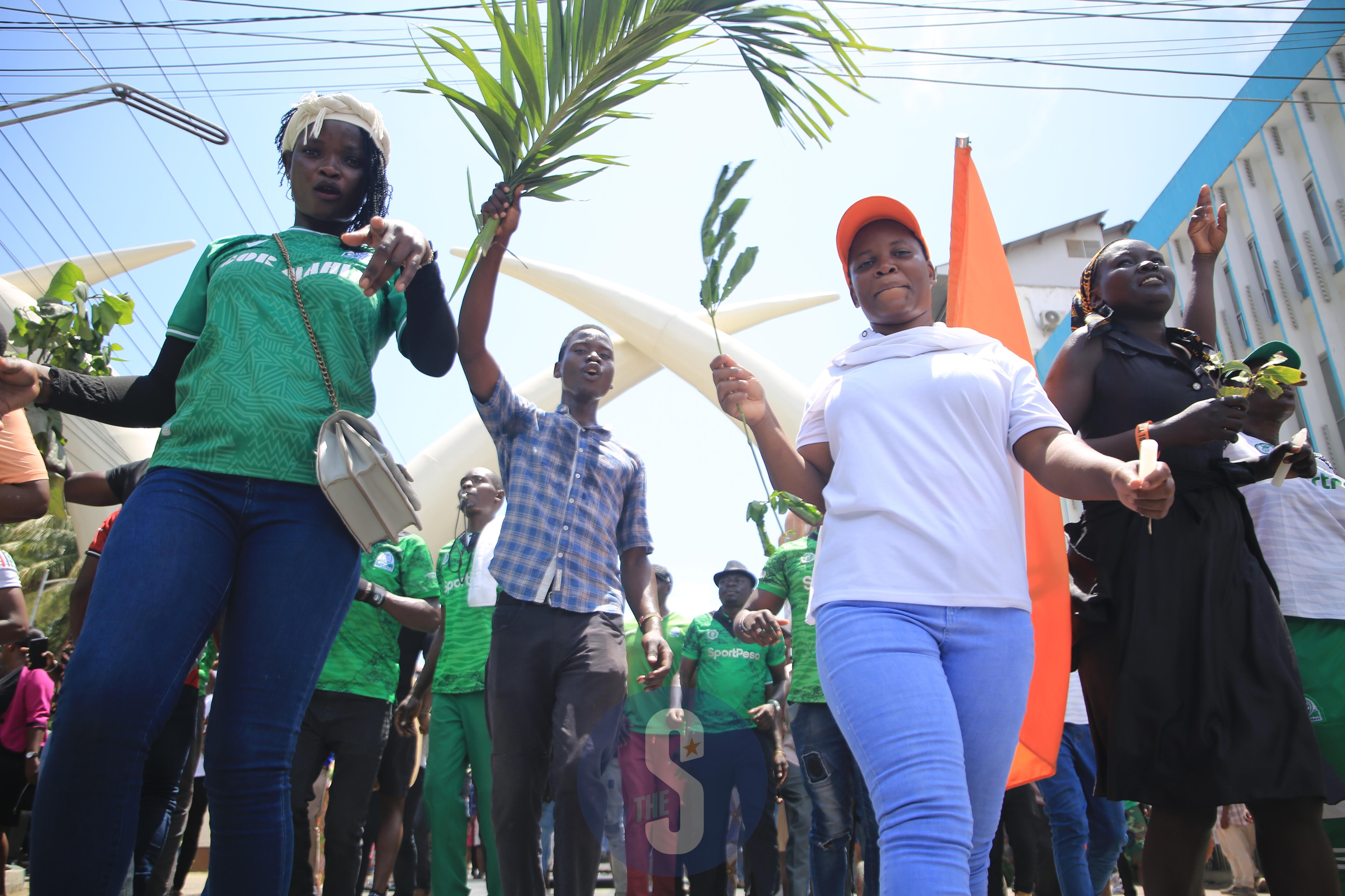 Honouring Raila: Mombasa residents hold peaceful procession