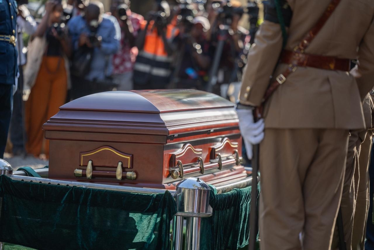 [PHOTOS] Baba’s final salute: Military honours mark Raila’s last farewell