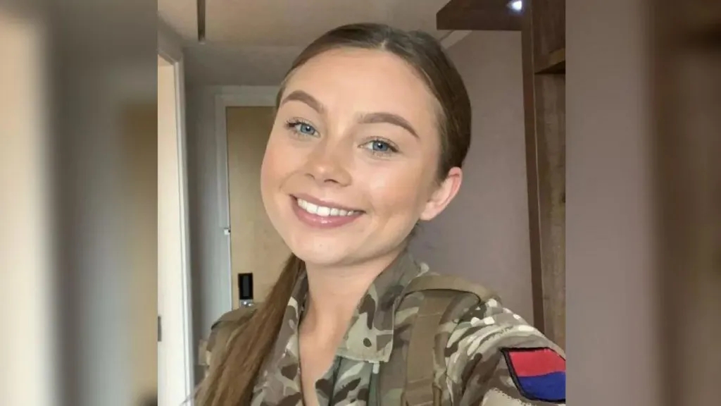 Soldier's mum says young women should not join Army