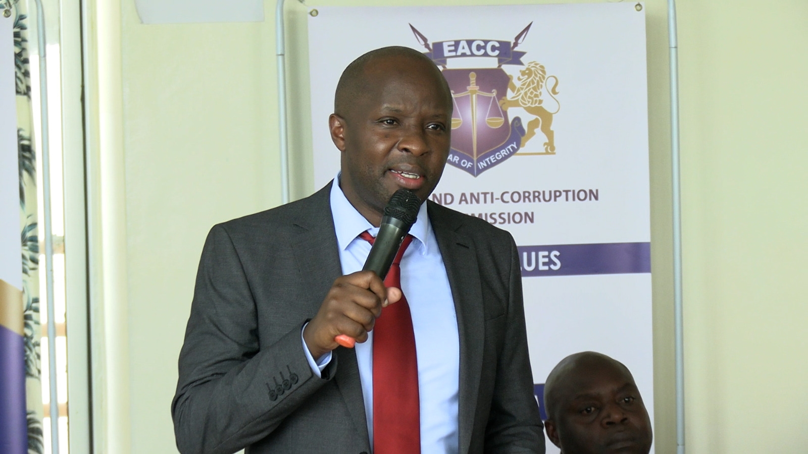 EACC warns Kenyans, officers against bribery in police recruitment