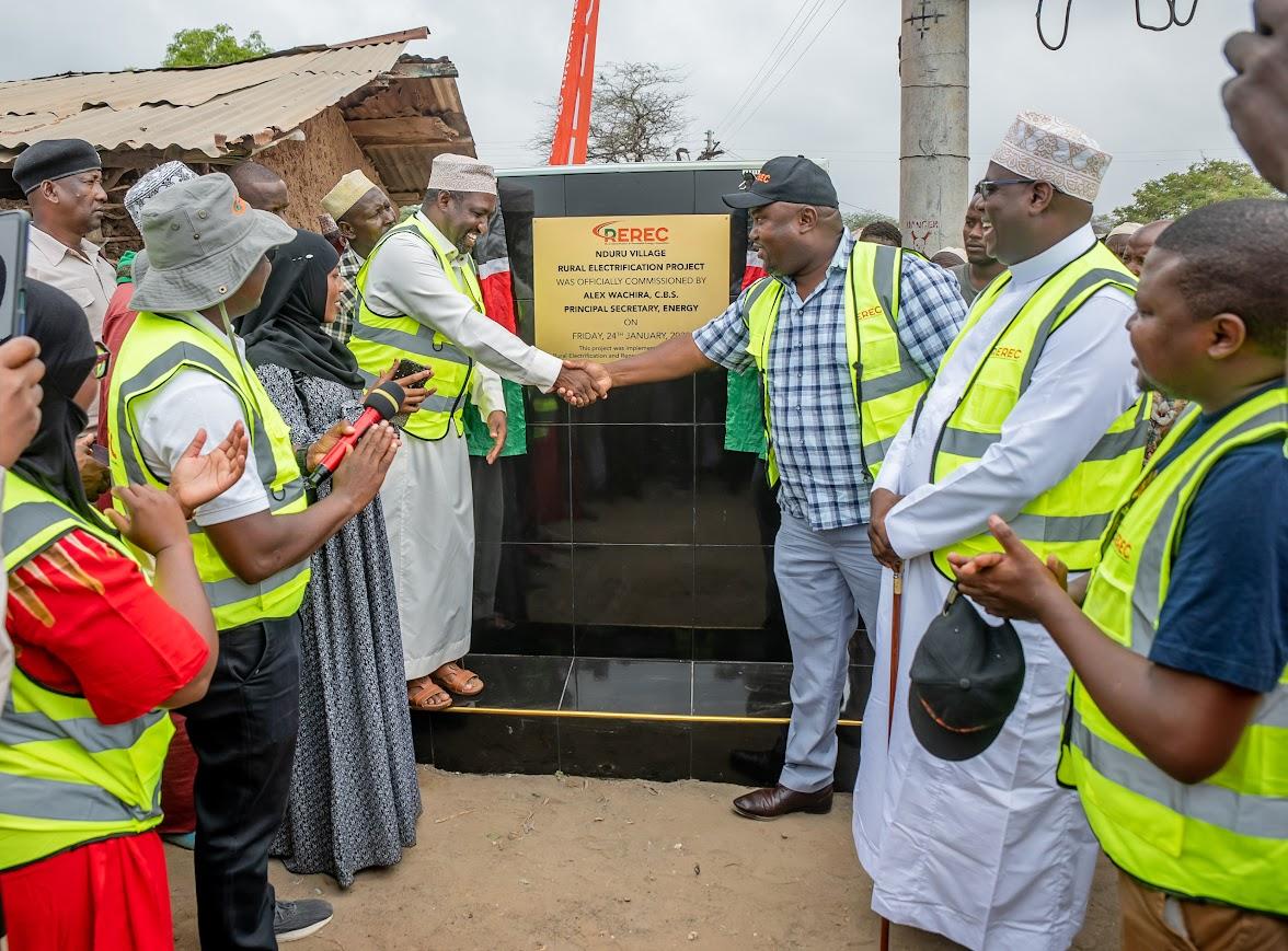 [PHOTOS] PS Wachira launches last mile electricity projects in Tana River