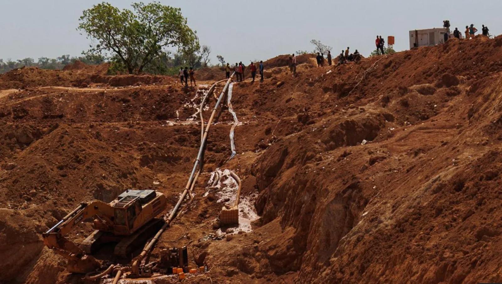 Mali illegal gold mine collapse kills more than 40