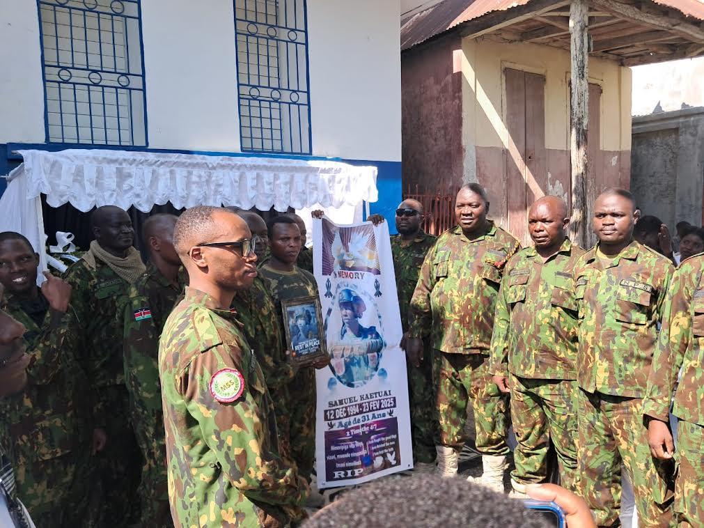 Haiti police hold memorial service for slain cop