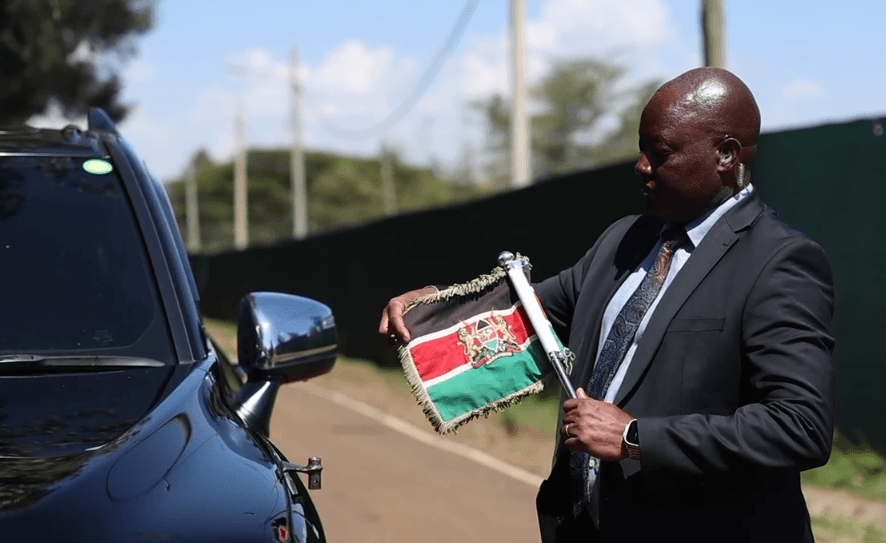 No flags on DP and CSs vehicles until Raila's burial, Ruto orders